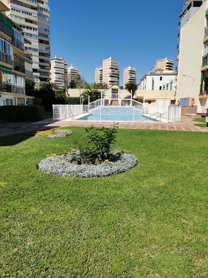 Lido Beachfront Торремолинос Экстерьер фото