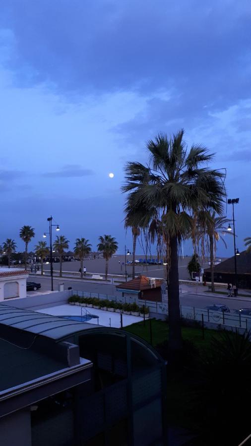 Lido Beachfront Торремолинос Экстерьер фото