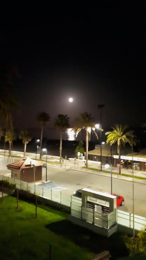 Lido Beachfront Торремолинос Экстерьер фото